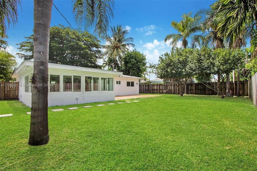 Picture of 8120 SW 62Nd Place, Miami FL 33143