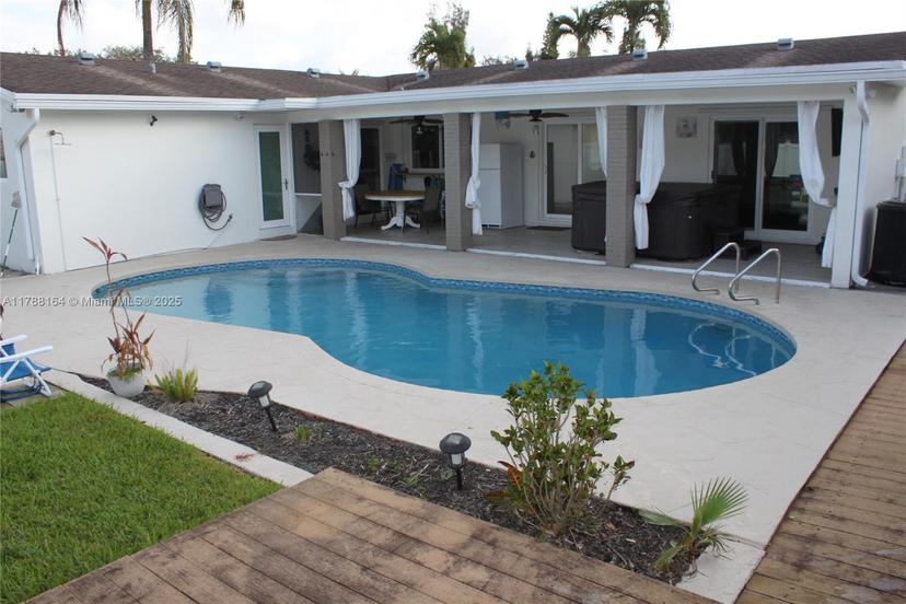 Picture of 5031 SW 88Th Ter, Cooper City FL 33328