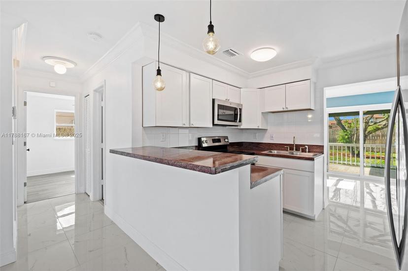 Picture of 341 NE 31St St, Pompano Beach FL 33064