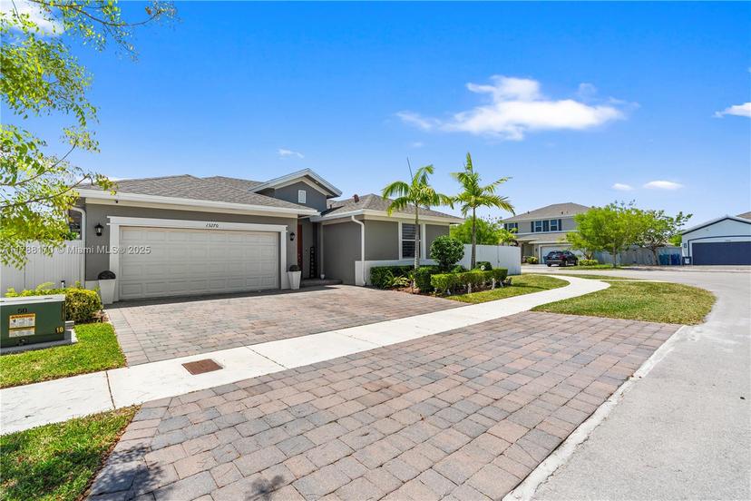 Picture of 13270 SW 274Th St, Homestead FL 33032