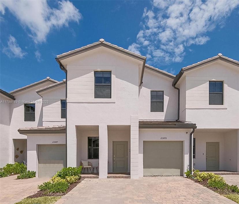 Picture of 23093 SW 128Th Pl, Miami FL 33170