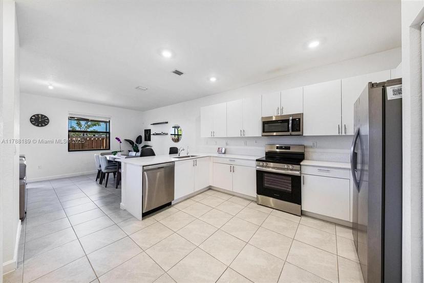 Picture of 23093 SW 128Th Pl, Miami FL 33170