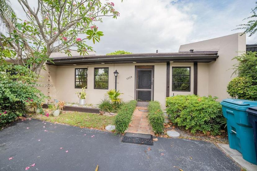 Picture of 5229 SW 139Th Ct, Miami FL 33175