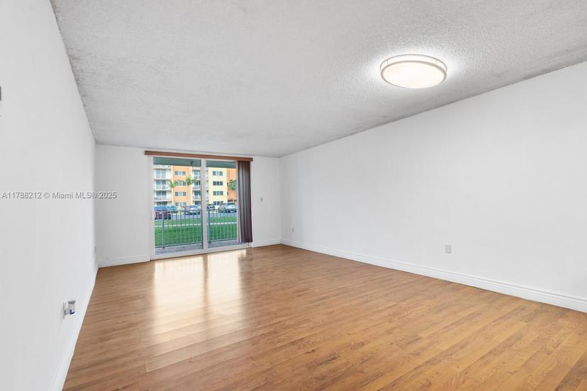 Picture of 6980 NW 186Th St # 120, Hialeah FL 33015