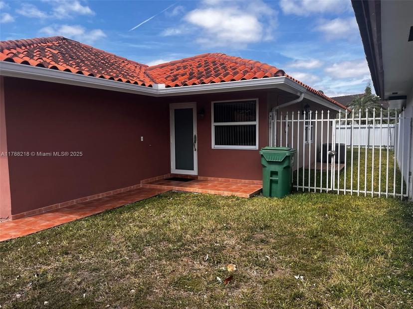 Picture of 880 NW 133Rd Ave, Miami FL 33182
