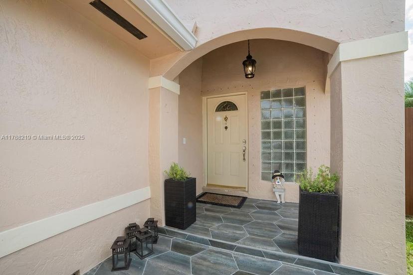 Picture of 16917 SW 146Th Ct, Miami FL 33177