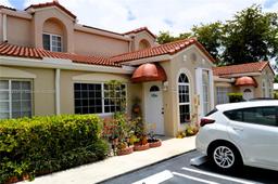 Picture of 6804 NW 166Th Ter # 603, Miami Lakes, FL 33014