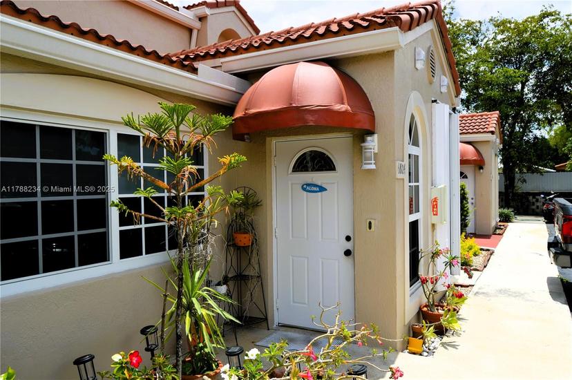 Picture of 6804 NW 166Th Ter # 603, Miami Lakes FL 33014