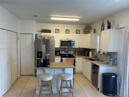 Picture of 1611 SE 31 Ct, Homestead, FL 33035