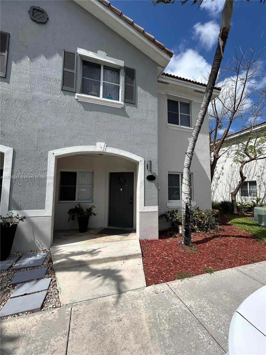 Picture of 1611 SE 31 Ct, Homestead, FL 33035
