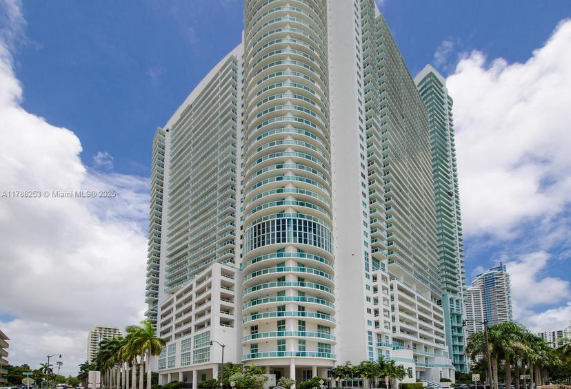 Picture of 1800 N Bayshore Dr # 2406, Miami FL 33132