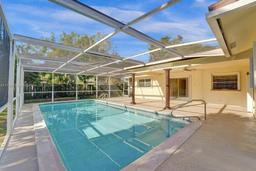 Picture of 930 SW 68Th Ave, Plantation, FL 33317