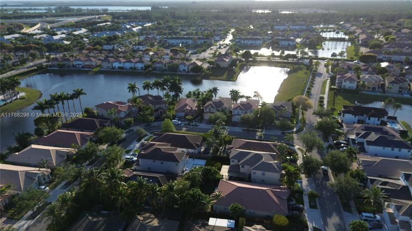 Picture of 7783 NW 112Th Pl, Doral FL 33178