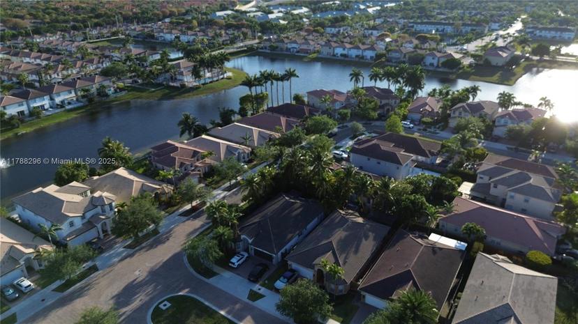 Picture of 7783 NW 112Th Pl, Doral FL 33178