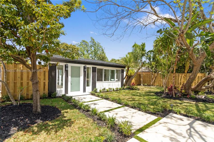 Picture of 1345 NE 182Nd St, North Miami Beach FL 33162