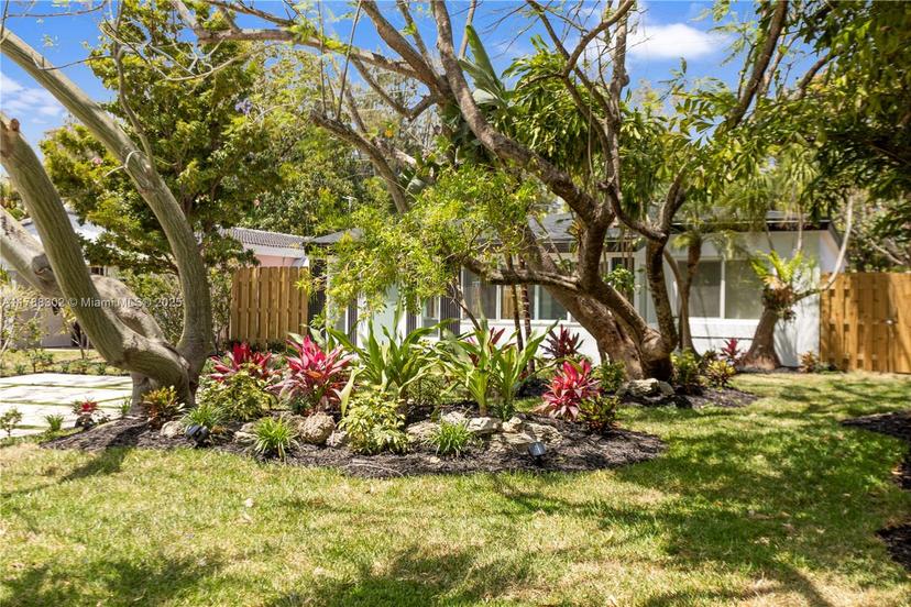 Picture of 1345 NE 182Nd St, North Miami Beach FL 33162