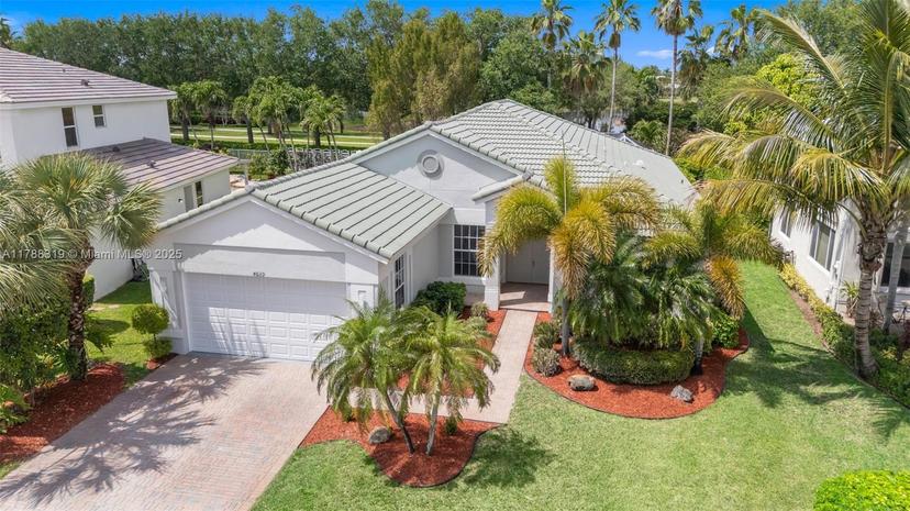 Picture of 4629 Mariners Cove Dr, Wellington FL 33449