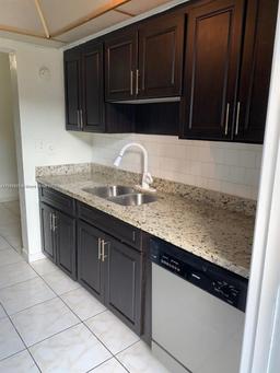 Picture of 1850 Arthur St # 2, Hollywood, FL 33020