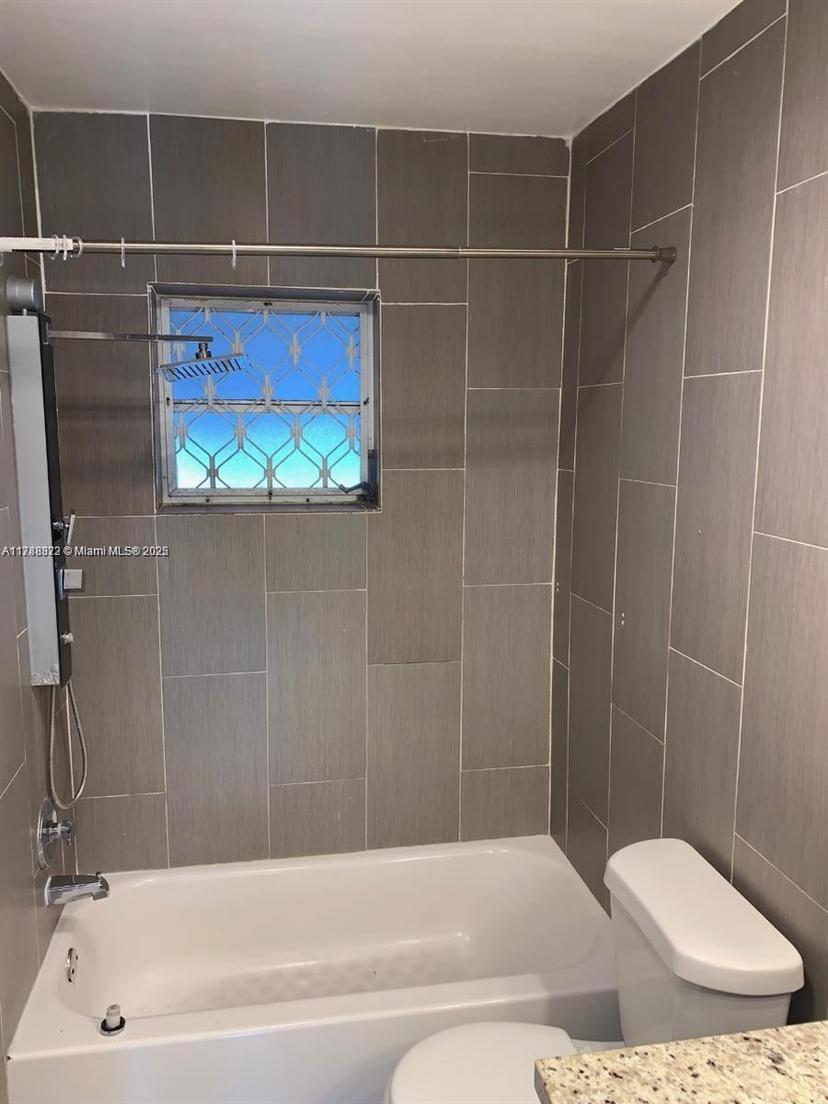 Picture of 1850 Arthur St # 2, Hollywood FL 33020