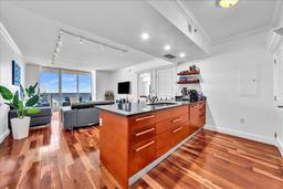 Picture of 1830 S Ocean Dr, Hallandale Beach, FL 33009