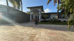 Picture of 2105 Arch Creek Dr, North Miami, FL 33181