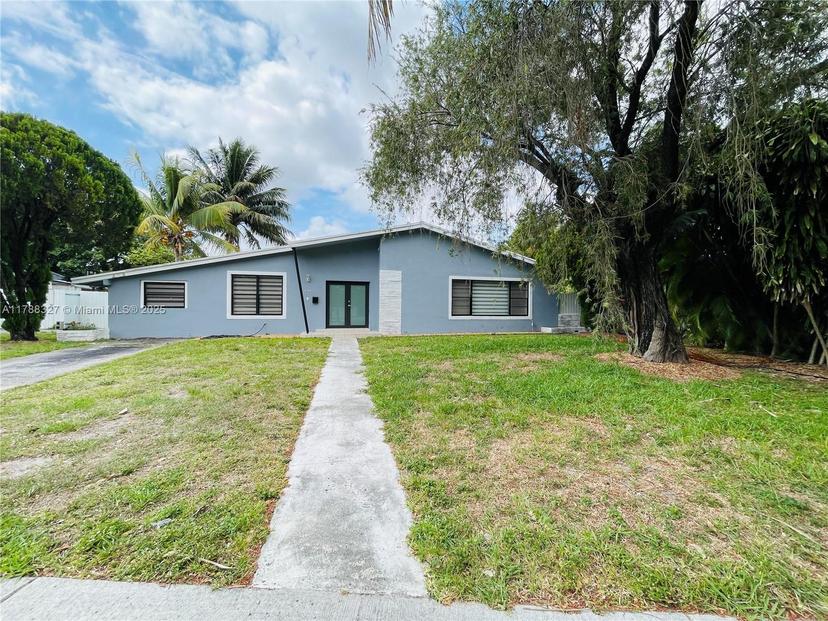 Picture of 460 NE 178Th St, North Miami Beach FL 33162