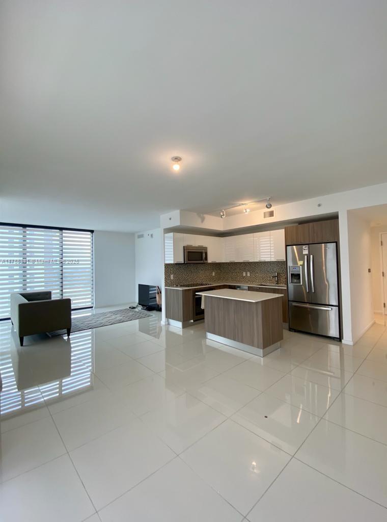 Picture of 5300 Paseo Blvd # 1001, Doral FL 33166