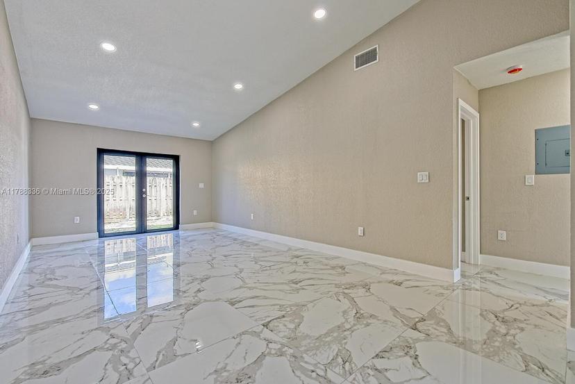 Picture of 1062 SE 13Th Ave, Homestead FL 33035