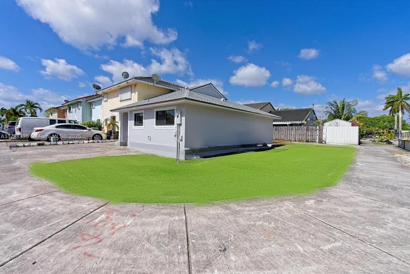 Picture of 1062 SE 13Th Ave, Homestead FL 33035