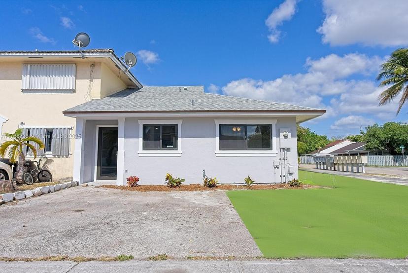 Picture of 1062 SE 13Th Ave, Homestead FL 33035