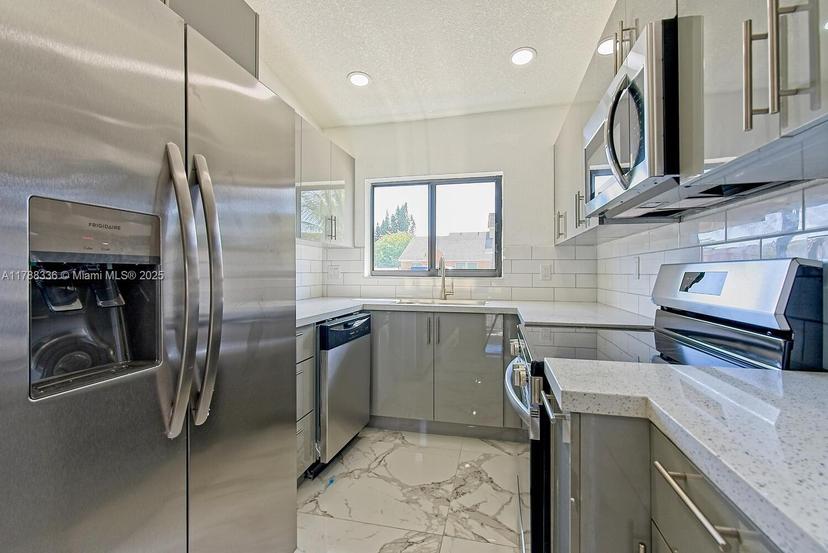 Picture of 1062 SE 13Th Ave, Homestead FL 33035