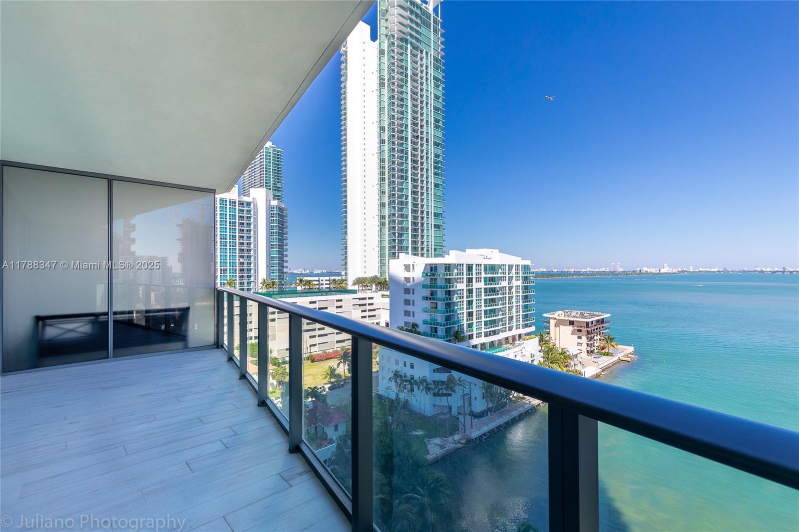 Picture of 460 NE 28Th St # 1005, Miami, FL 33137