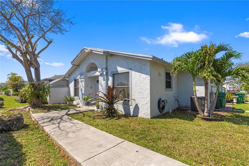 Picture of 6493 SW 152Nd Pl # 93, Miami FL 33193