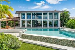 Picture of 2055 NE 120Th Rd, North Miami, FL 33181