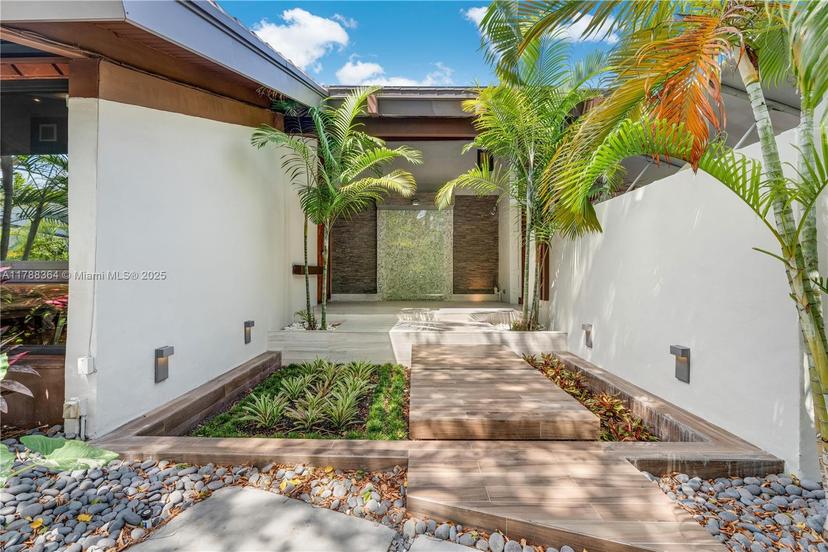 Picture of 2055 NE 120Th Rd, North Miami FL 33181