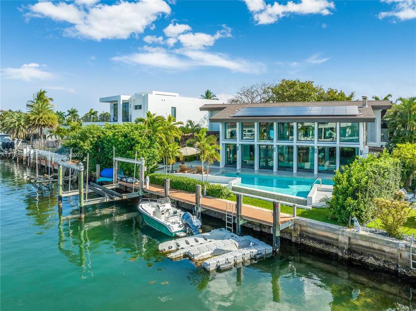 Picture of 2055 NE 120Th Rd, North Miami FL 33181