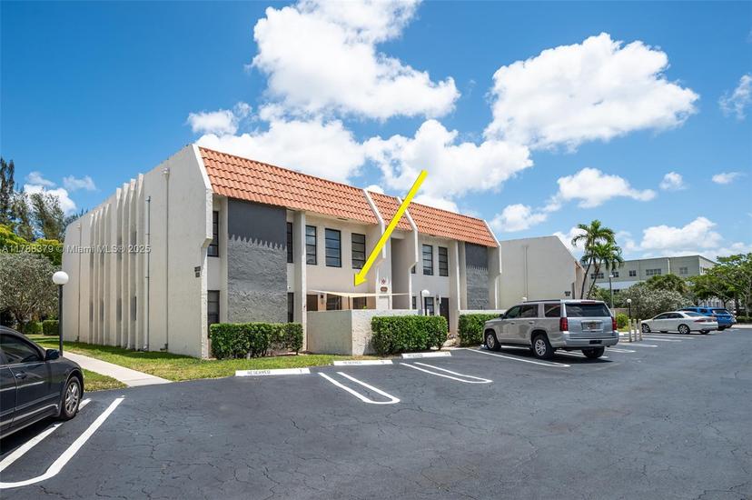 Picture of 3133 Coral Hills Dr, Coral Springs FL 33065