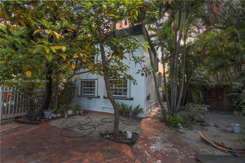 Picture of 3375 SW 29Th Ter, Miami FL 33133