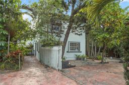 Picture of 3375 SW 29Th Ter, Miami, FL 33133
