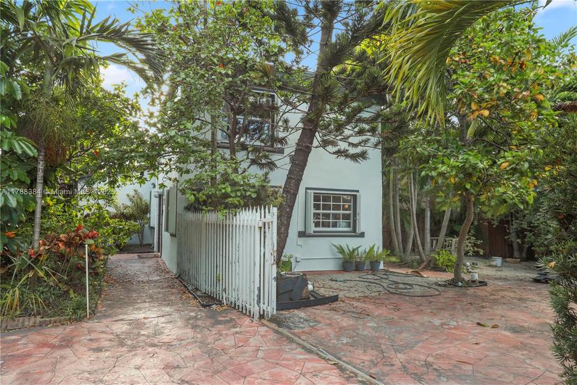 Picture of 3375 SW 29Th Ter, Miami FL 33133