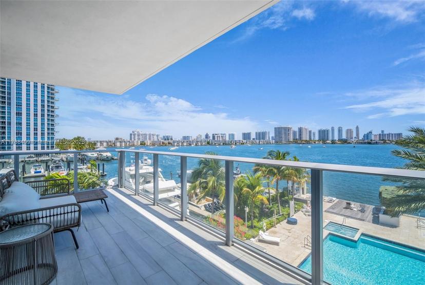 Picture of 17111 Biscayne Blvd # 309, North Miami Beach FL 33160