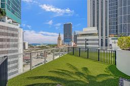 Picture of 851 NE 1St Ave, Miami, FL 33132