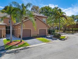 Picture of 1524 Coronado Rd # 35, Weston, FL 33327