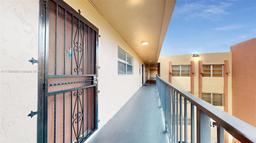 Picture of 13715 Kendale Lakes Cir # A10, Miami, FL 33183