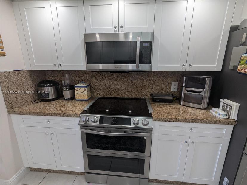 Picture of 800 SW 142Nd Ave # 401N, Pembroke Pines FL 33027