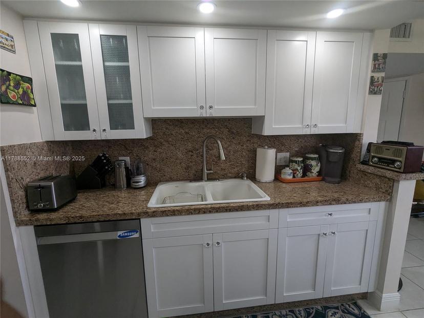 Picture of 800 SW 142Nd Ave # 401N, Pembroke Pines FL 33027