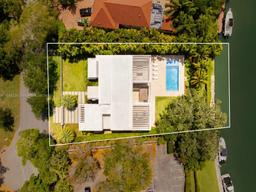 Picture of 6300 Caballero Blvd, Coral Gables, FL 33146
