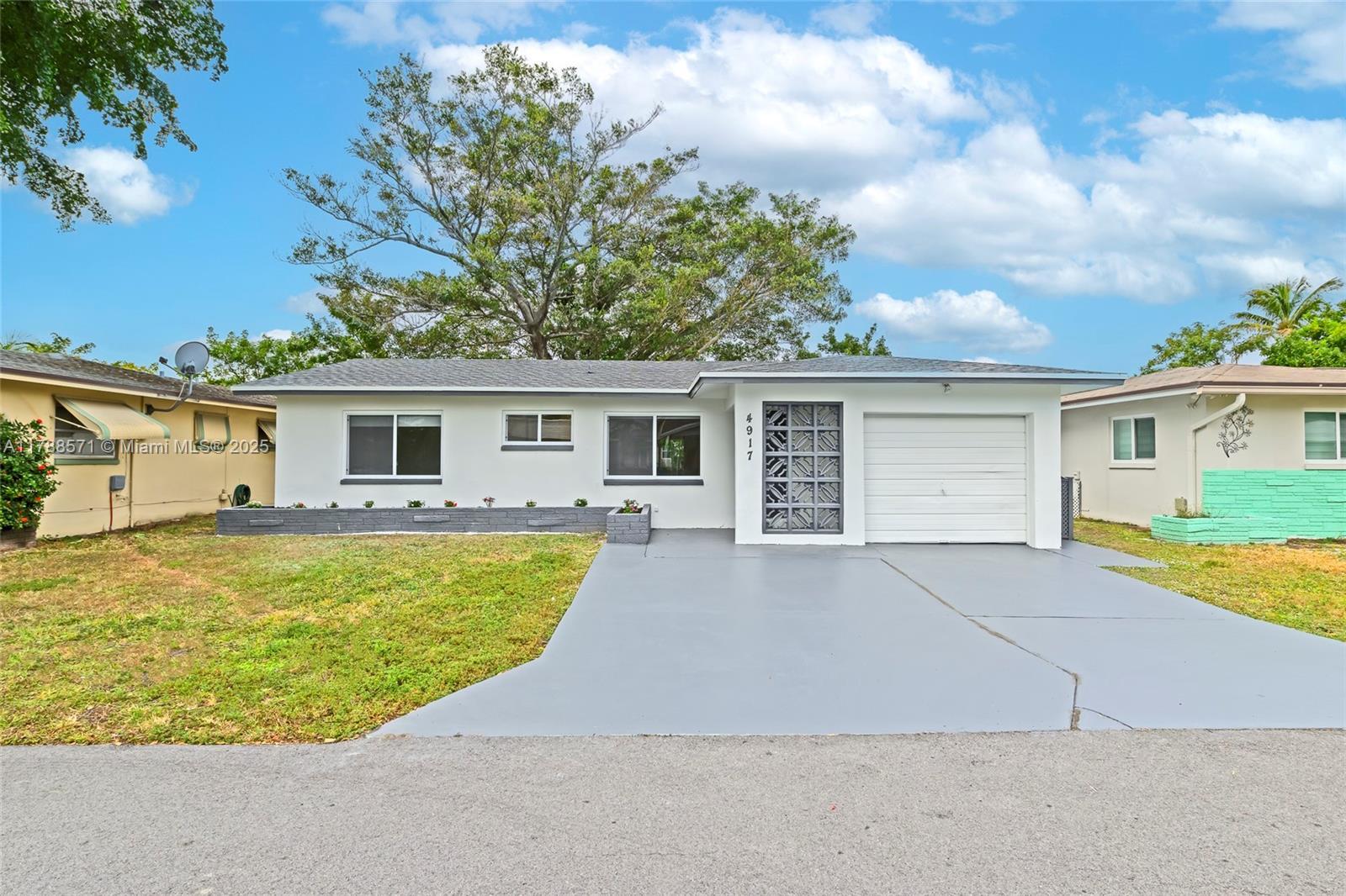 Picture of 4917 NW 48Th Ave, Tamarac, FL 33319