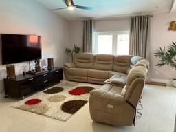 Picture of 10115 SW 127Th Ct, Miami, FL 33186