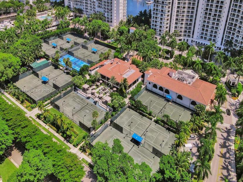 Picture of 3000 Island Blvd # 706, Aventura FL 33160